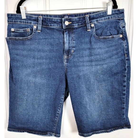 GAP Womens 9" Bermuda Shorts Size 16 / 33 - Picture 1 of 6